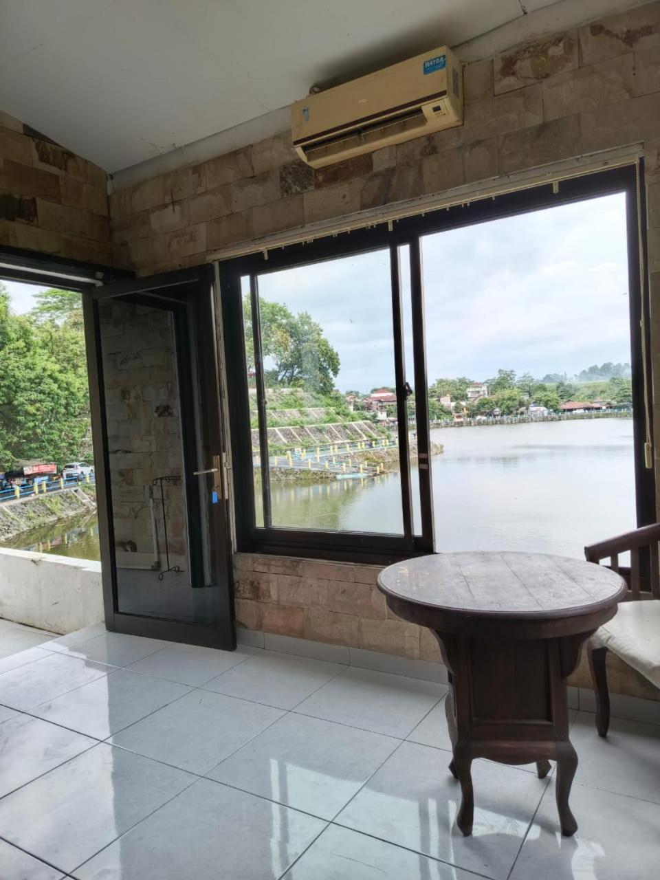 Omah Kenangan At Seven Trumpets Resort Maguwo Exterior photo